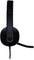 Čierna headset od Logitech s ramenom mikrofónu na pravej strane a káblovým pripojením, vhodná pre počítačové a herné použitie.
