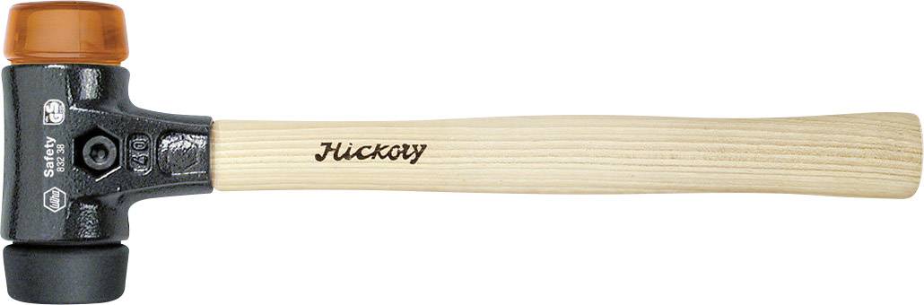 Kladivo s drevenou rukoväťou, čiernou hlavou a oranžovou plastovou hlavicou na úder. Na rukoväti je nápis 'Hickory'.