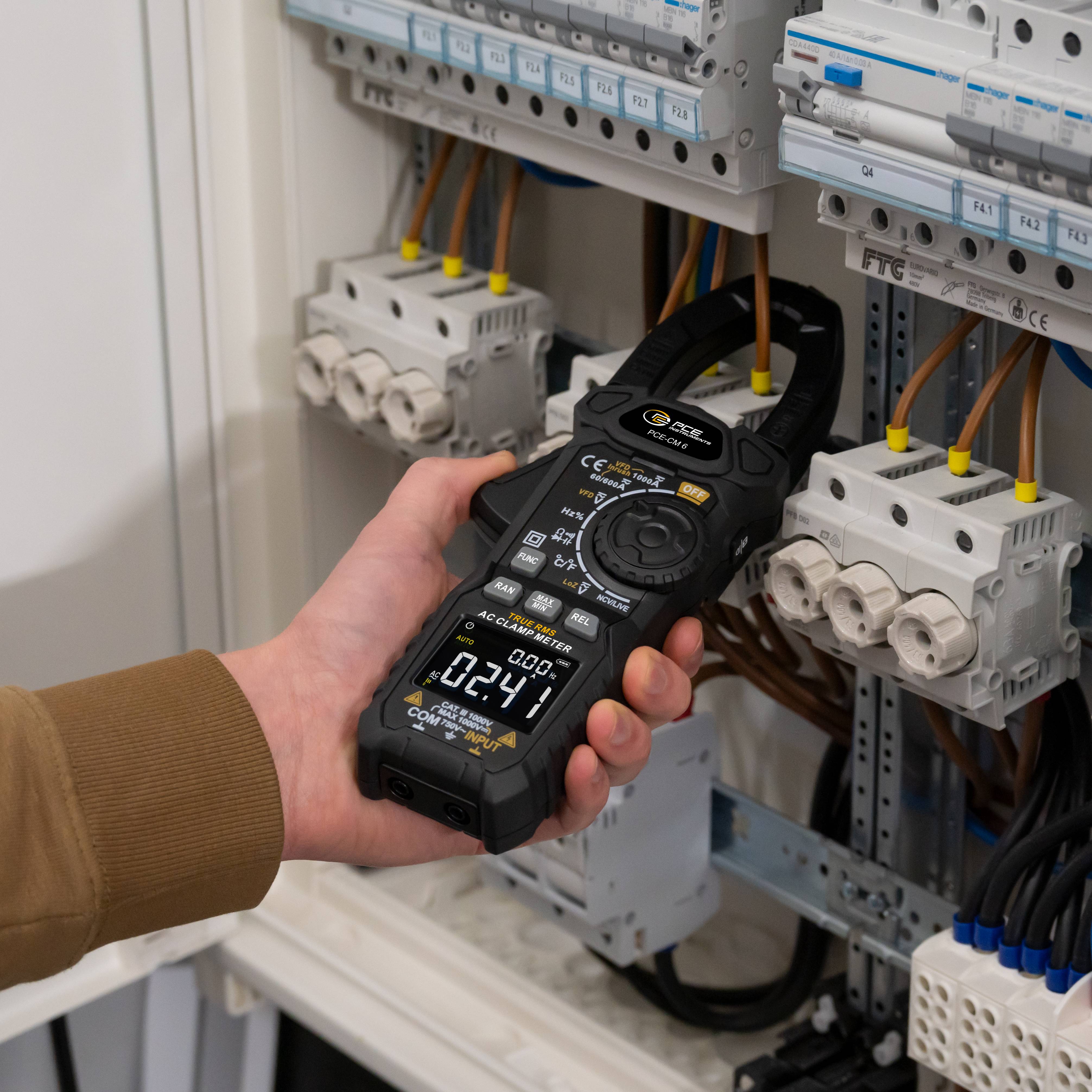 PCE Instruments PCE-CM 6 digitálne/y ručný multimeter, vr. testera napätia, CAT III 1000 V, Displej (counts): 6000-5