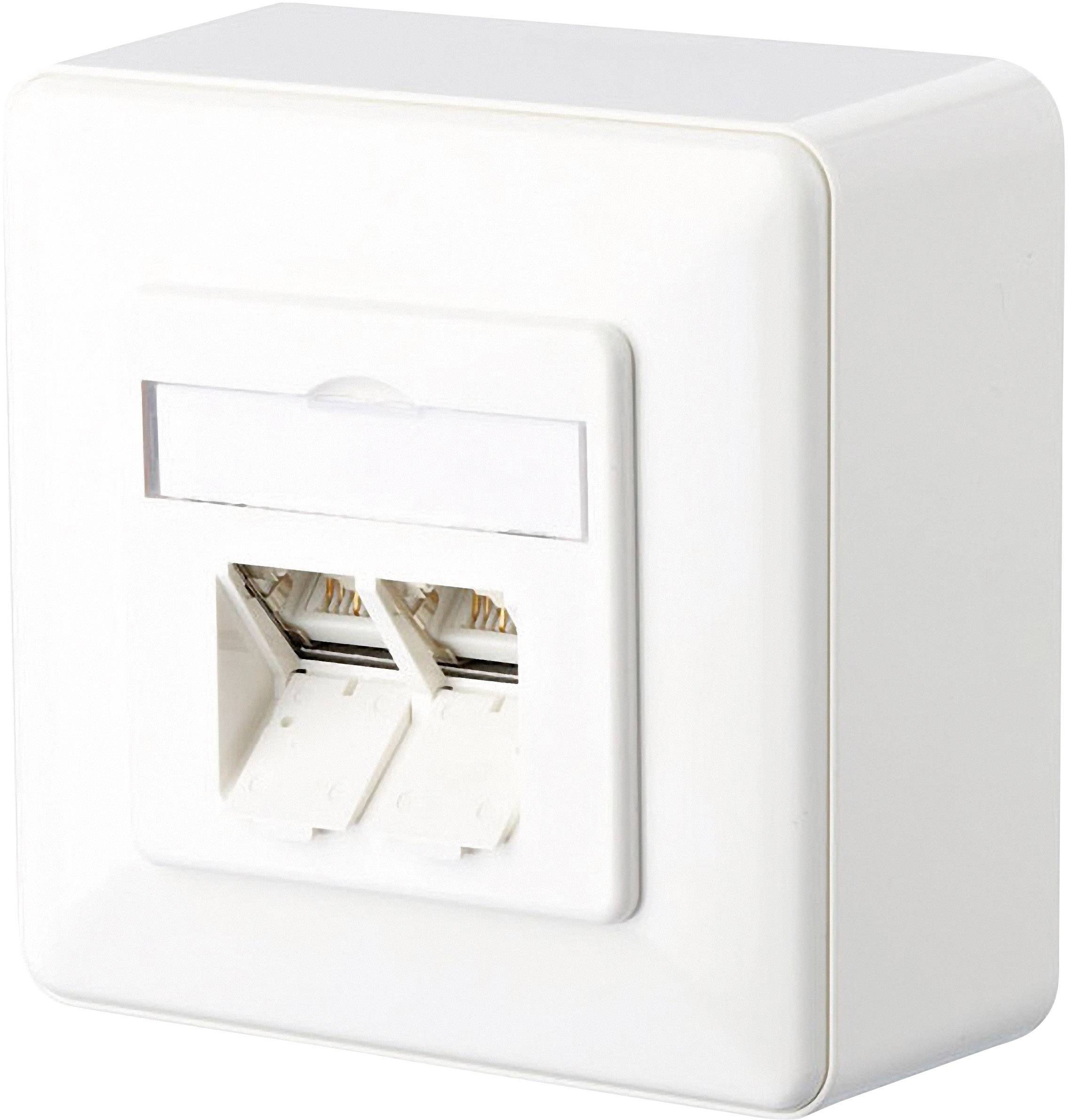 Dva sieťové konektory RJ-45 v bielej zásuvke, vhodné pre ethernetové pripojenia v domácich alebo kancelárskych sieťach.