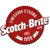 Logo Scotch-Brite v červenej farbe s bielym textom "Finishing Strong" a "Since 1958".