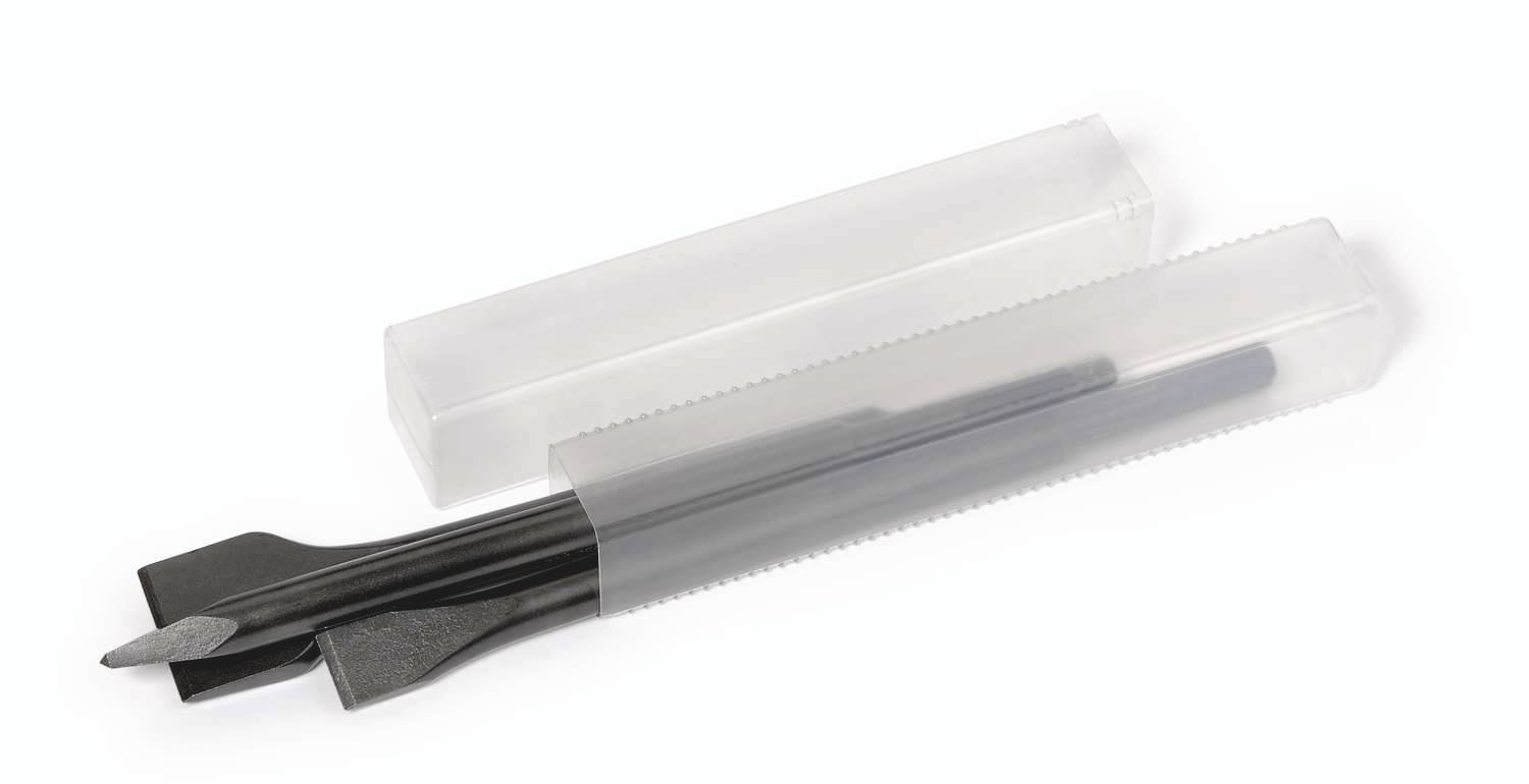 Set ploščatih rezkarjev v prozorni plastični embalaži, namenjen obdelavi lesa.