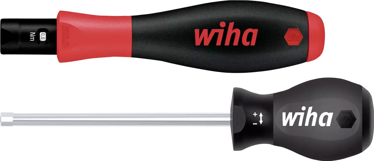 Dva Wiha izvijača z ergonomsko oblikovanimi ročaji; črno-rdeč in črn, eden z zamenljivim nastavkom.