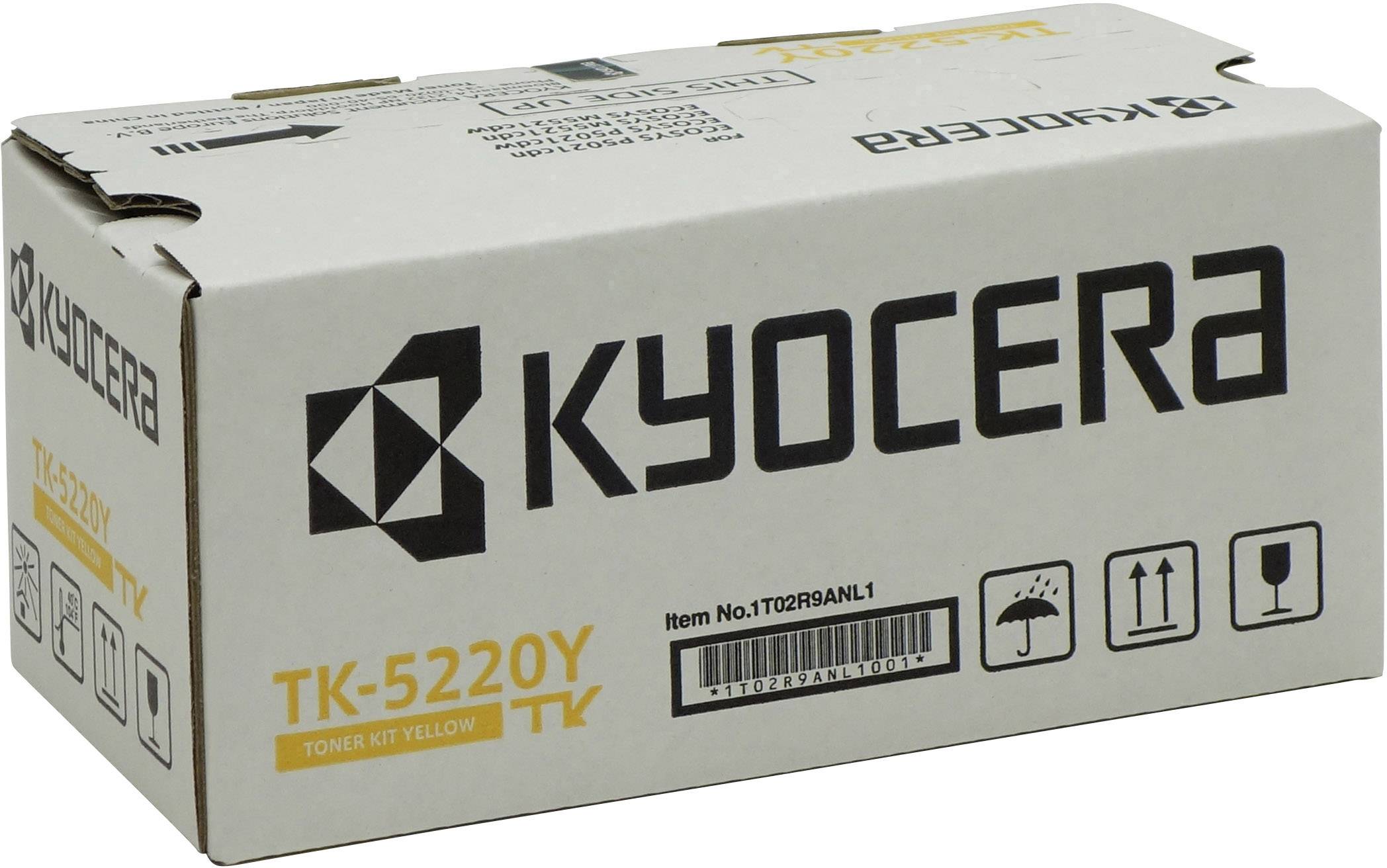 Embalaža z napisom 'KYOCERA TK-5220Y Toner Kit Yellow' prikazuje simbole za previdnost, hranjenje na suhem in lomljivost.