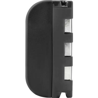 Črn, pravokoten elektronski adapter ali vtič, prikazan s strani, s tremi vidnimi kovinskimi priključki.