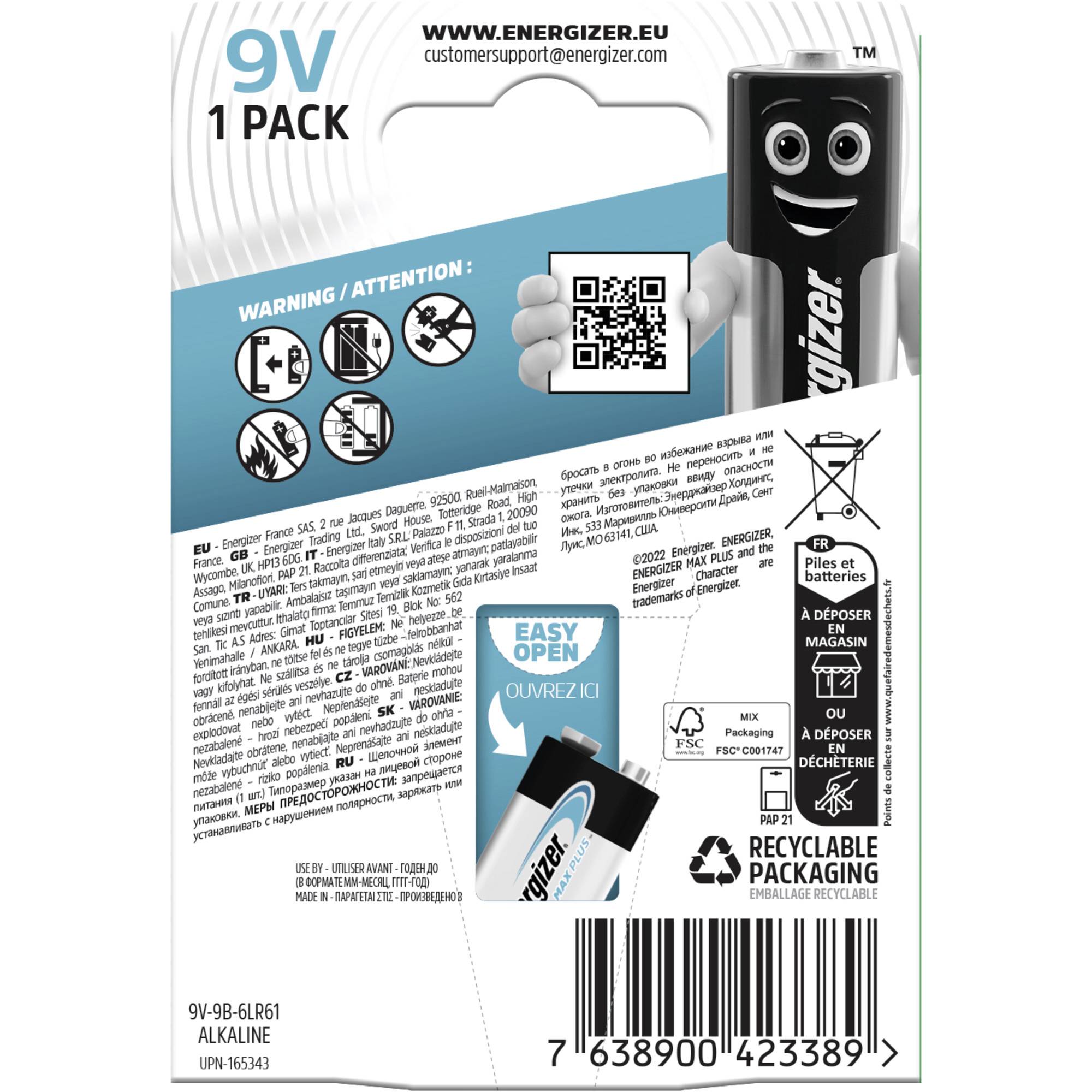 Zadnja stran embalaže 9V alkalne baterije s QR-kodo in informacijami o recikliranju. Risana figura drži QR-kodo.