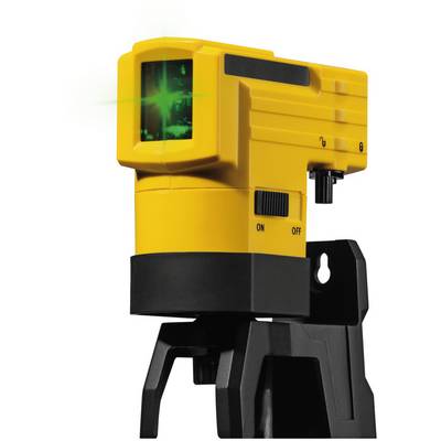 Rumena laserska nivelirna naprava na črnem stojalu prikazuje zelene križne laserske linije, uporablja se za gradbena dela.