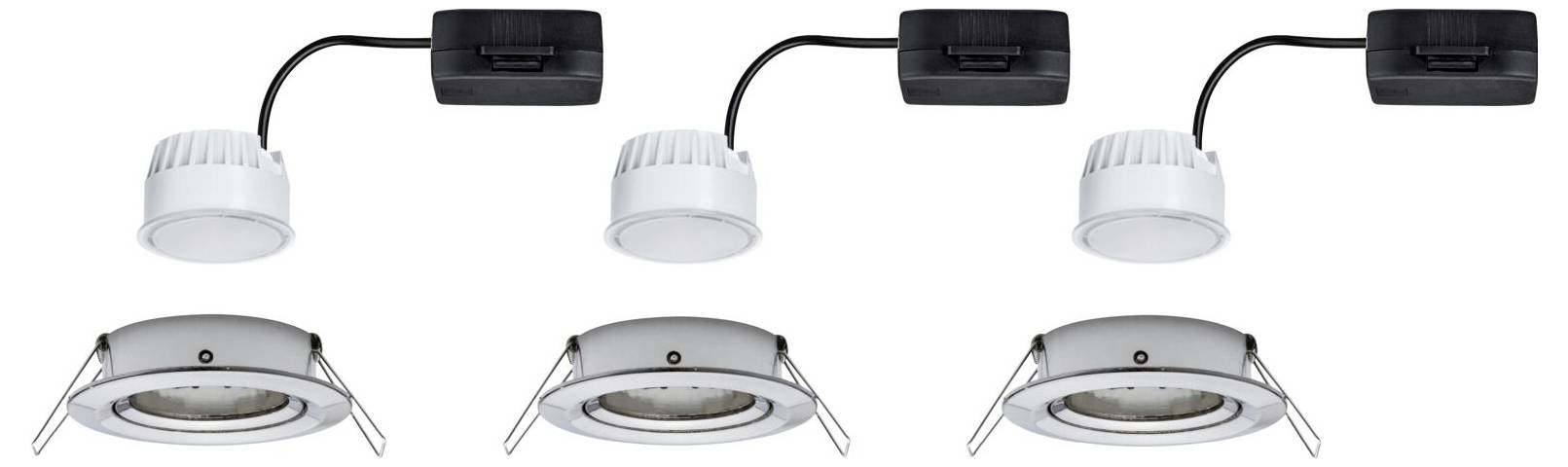 Trije beli LED vgradni reflektorji s črnim priključnim ohišjem in pritrditvenimi sponkami, prikazani frontalno in s strani.