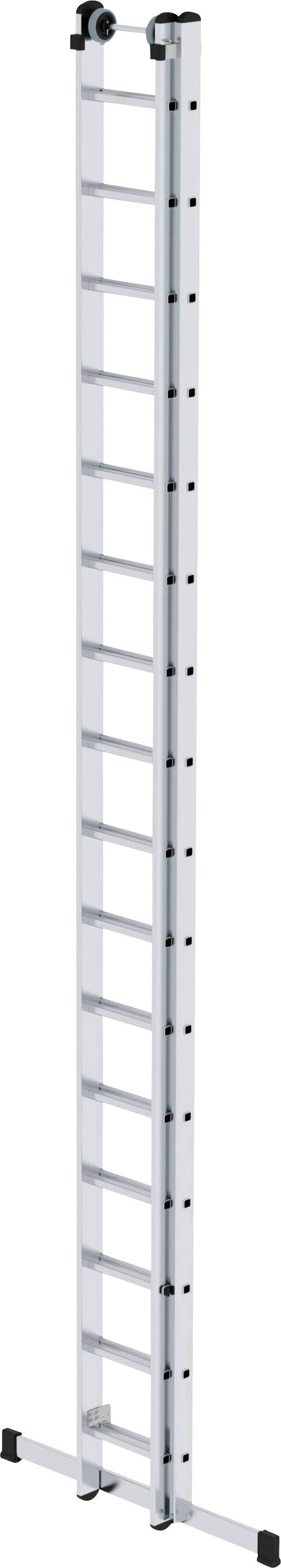 Aluminijasta naslonjena lestev z 12 prečkami, postavljena navpično.