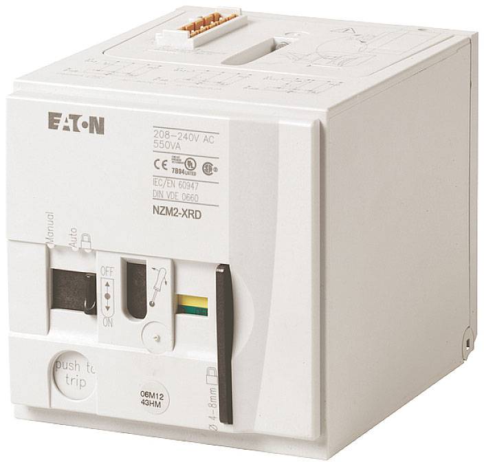 Bel stikalni odklopnik Eaton, model NZM2-XRD, za napetosti 208-240 V AC in 550 VA, z stikalom in pritisnima gumboma.