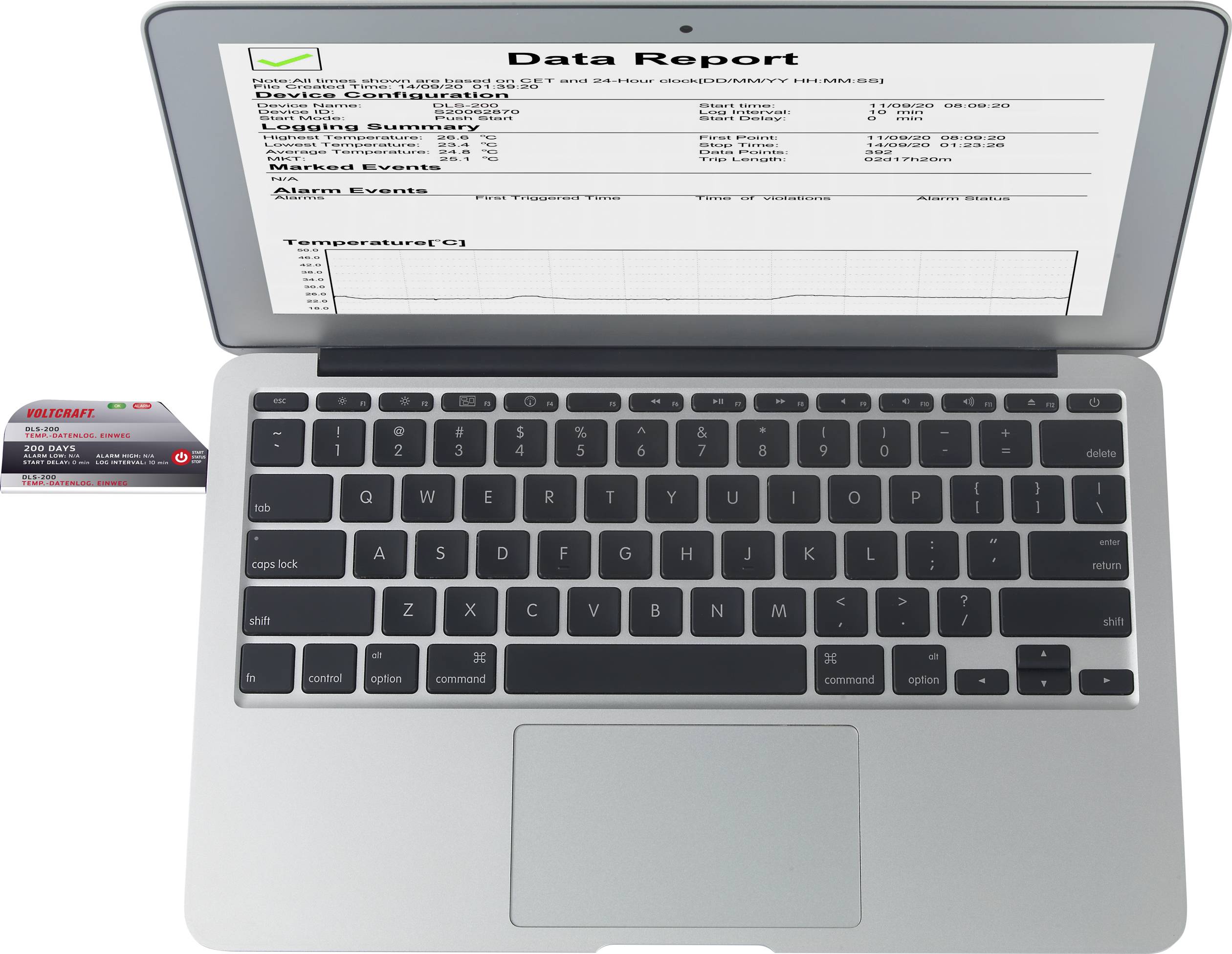 Prenosni računalnik prikazuje 'Poročilo o podatkih' z informacijami o meritvah in dogodkih. Levo ob njem je RFID senzor v obliki kartice.