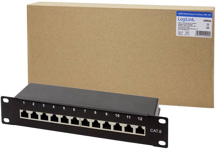 LogiLink patch panel s 12 vrati, CAT.6, leži pred rjavo škatlo za pošiljanje. Oznaka izdelka je zgoraj desno na kartonu.