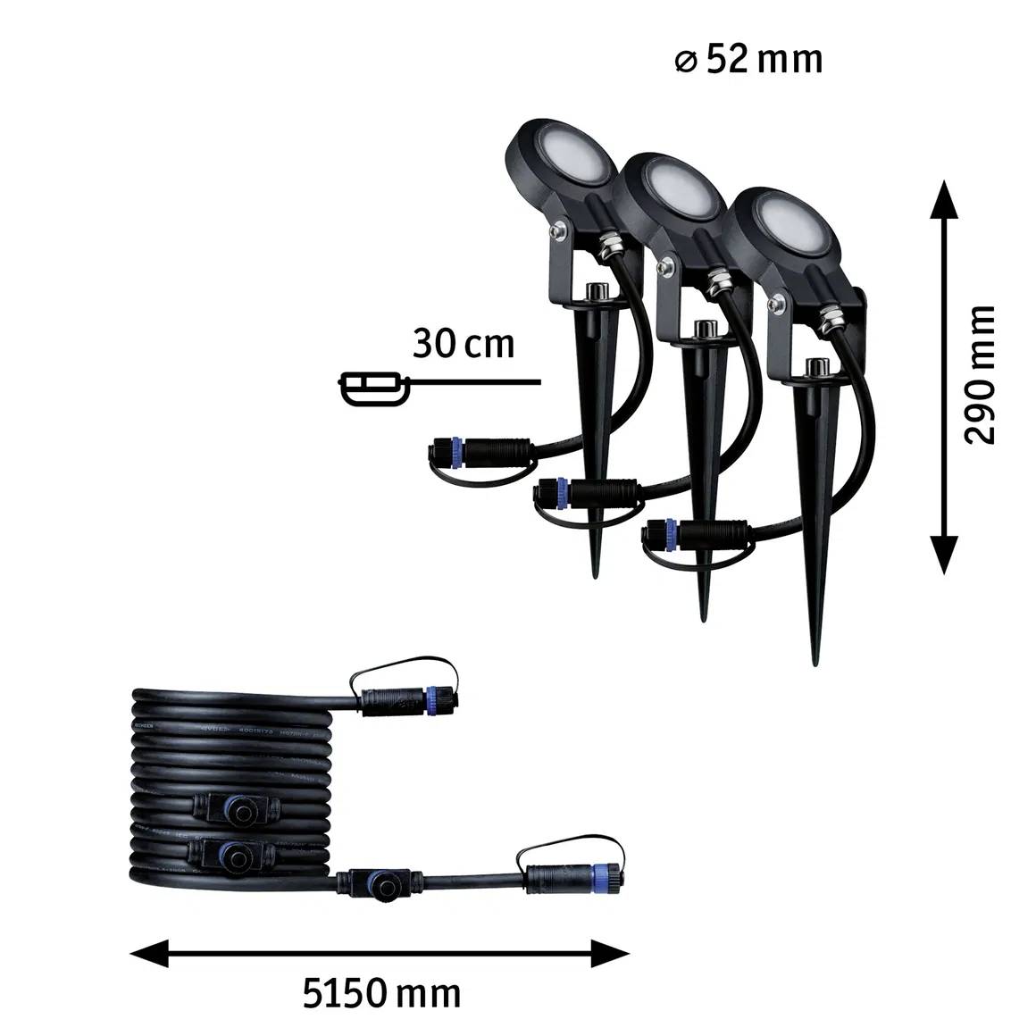 'Tri črne vrtne svetilke z zemeljskim sidranjem, višine 290 mm, premera 52 mm. Priključni kabel dolžine 5150 mm in razmikom 30 cm.'