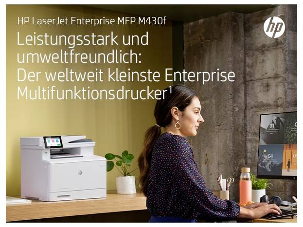 Oglas za HP LaserJet Enterprise MFP M430f, ki prikazuje beli multifunkcijski tiskalnik ob strani ženske, ki dela za mizo, z nemškim besedilom, ki promovira kompaktno, okolju prijazno zmogljivost.