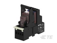 Črn elektronski stikalni element znamke 'GTM 122' z ročico. Ima več priključnih možnosti in prikazuje tehnične simbole.