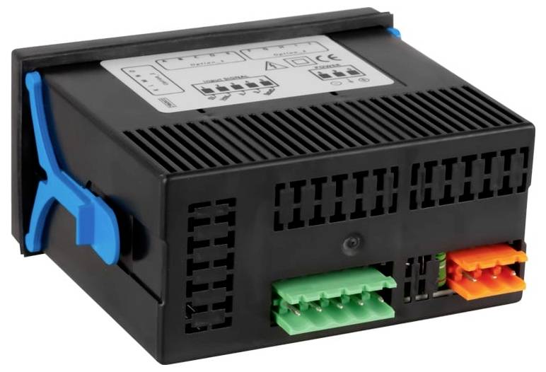 Črni elektronski kontrolni modul z prezračevanim ohišjem in modrimi stranskimi sponkami, na sprednji strani prikazuje zelene in oranžne terminalske priključke.