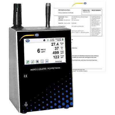 Merilnik delcev prikazuje meritve temperature, vlažnosti zraka in števila delcev. V ozadju je calibracijski certifikat.