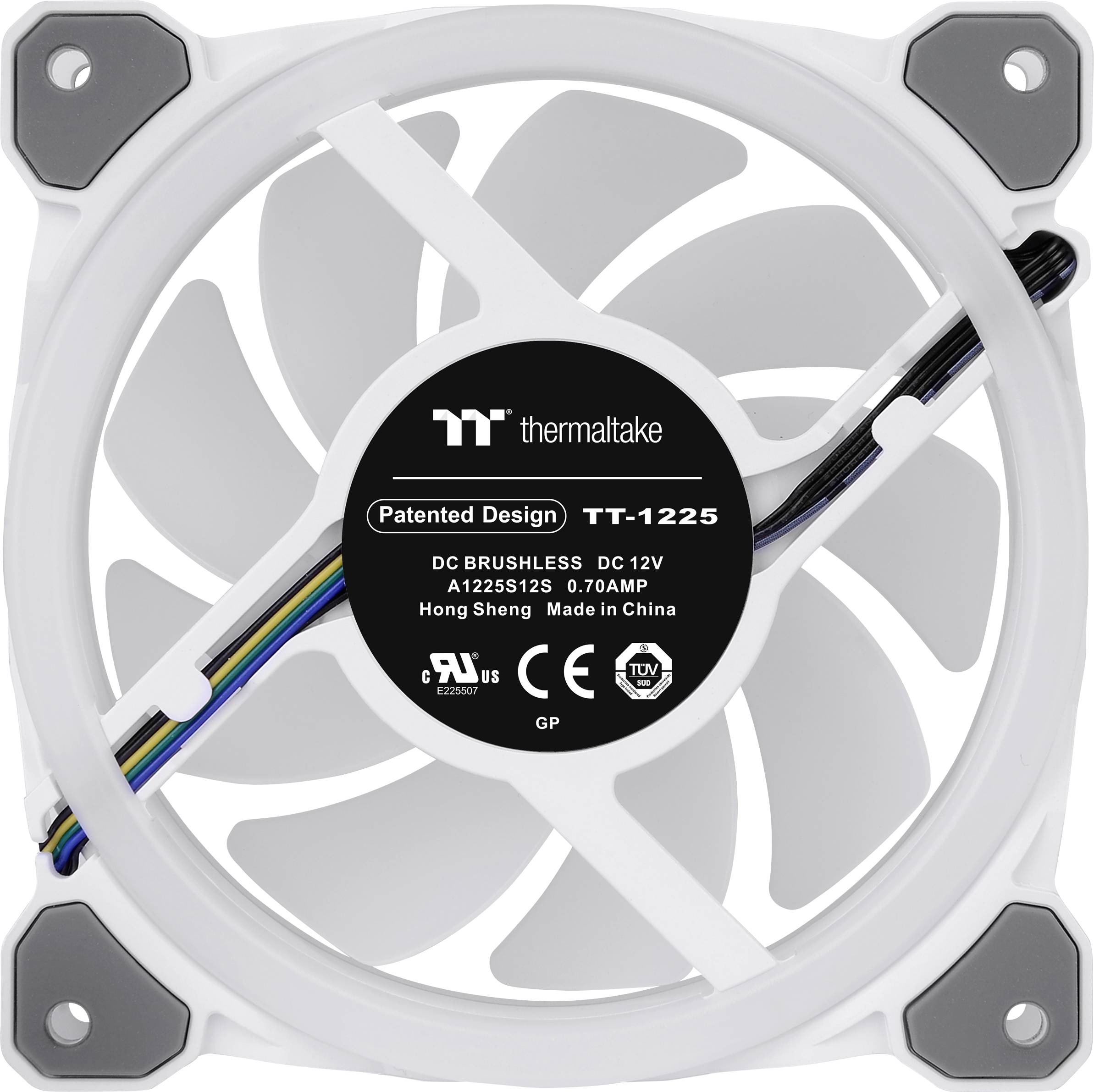 Računalniško krmiljen ohišni ventilator znamke Thermaltake, model TT-1225, z naljepkami, ki prikazujejo napetost, jakost toka in državo izvora.