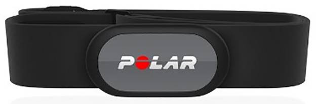 Črn pulzni pas s centralnim senzorjem, na katerem je logo 'POLAR' v beli in rdeči barvi.