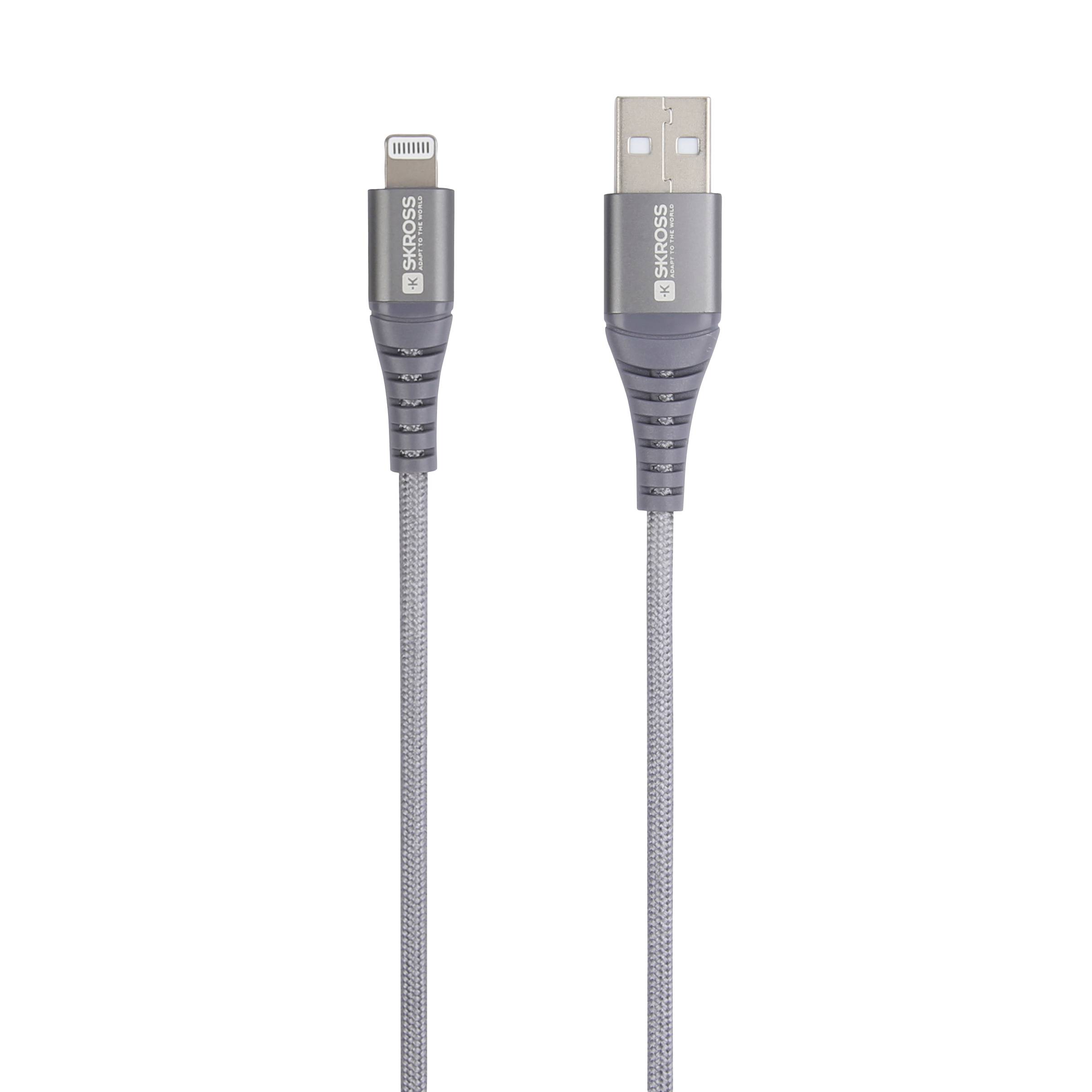USB kabel z Lightning vtičem in USB-A vtičem, primeren za polnjenje in sinhronizacijo naprav, kovinski ovoj za vzdržljivost.