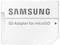 SD-adapter Samsung za microSD-kartice, prikazan v beli barvi z sivim tiskom.