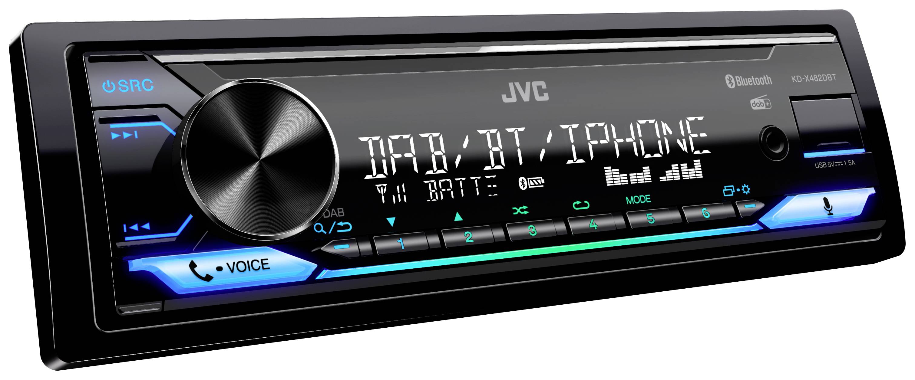 Avtoradio z digitalnim zaslonom, ki prikazuje "DAB/BT/iPhone". Opremljen je z bluetooth tipkami in tipkami za glasovno upravljanje.