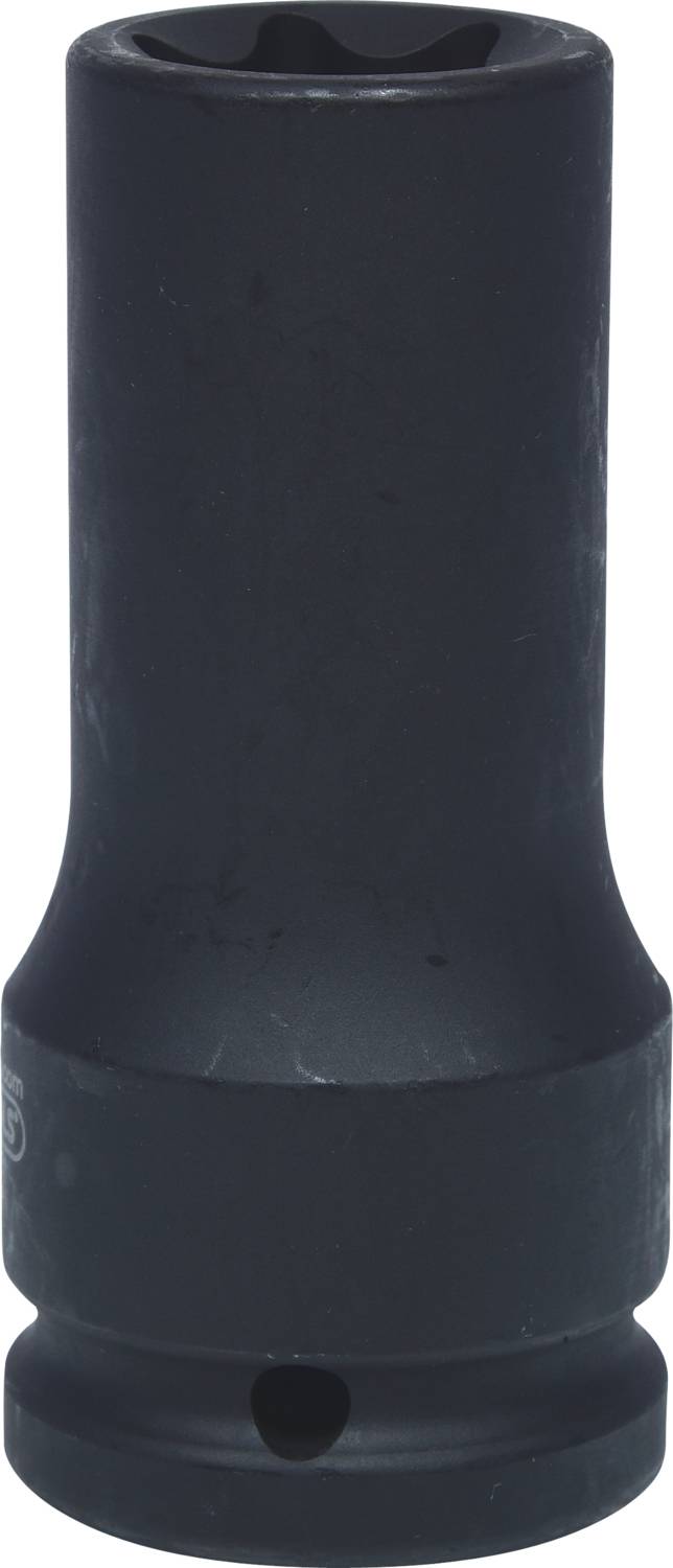 Črn nastavek za vtič, verjetno dodatek za orodje, z odprtino zadaj in šestkotnim navorom spredaj.