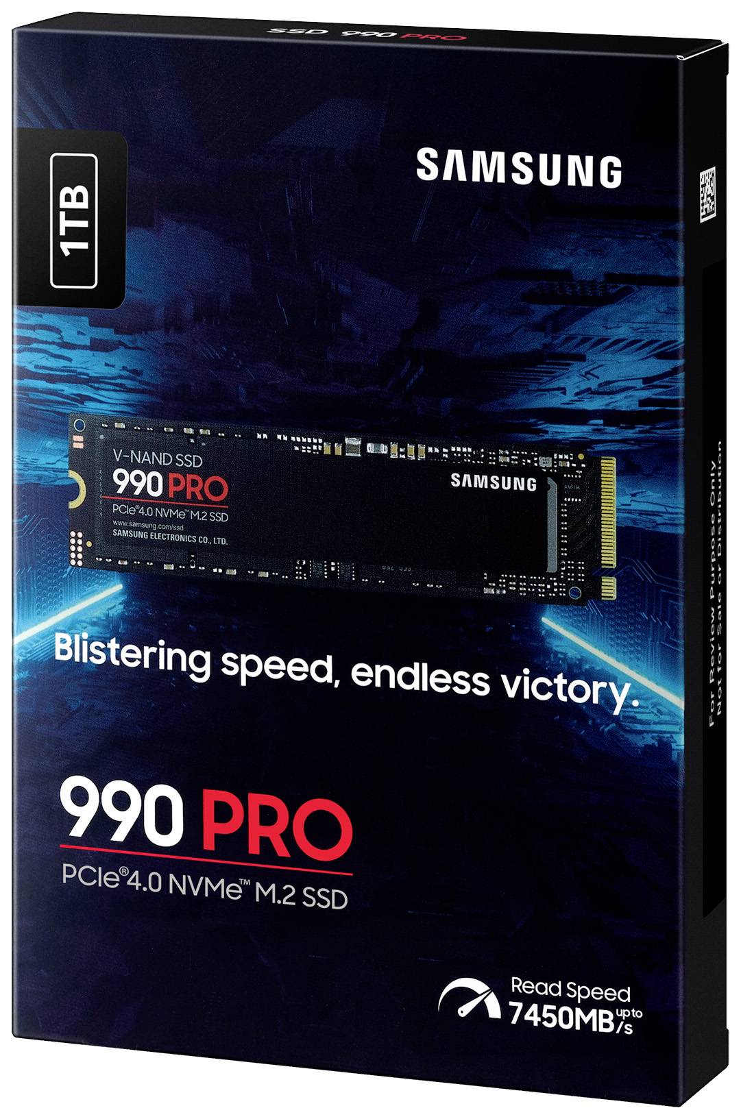 Samsung 990 PRO NVMe SSD, 1 TB, PCIe 4.0, z bralno hitrostjo 7450 MB/s. Označeno z geslom 'Bliskovita hitrost, neskončna zmaga'.