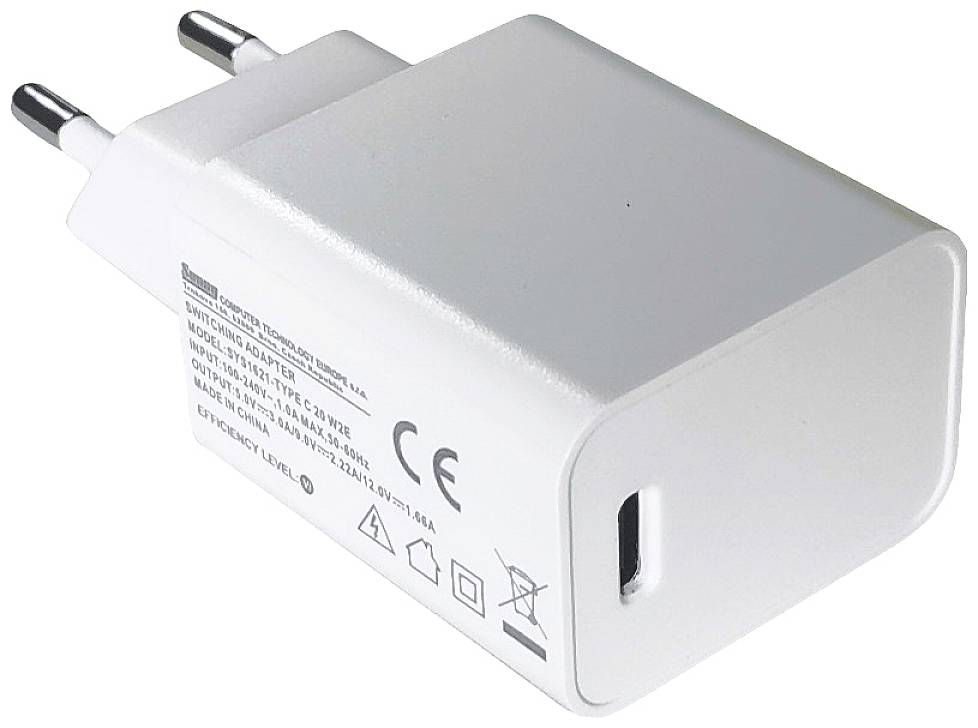Belo USB polnilec z evropskim vtičem, označen s CE-oznako in natisnjenimi tehničnimi podatki.