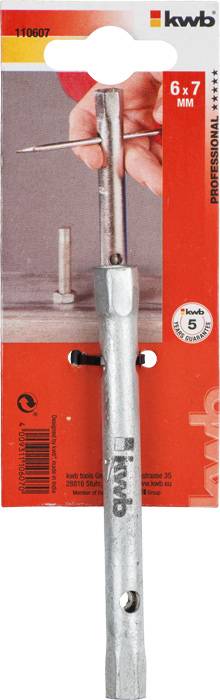 Embalaža izvlečka svinčnika z napisom 'kwb professional', dimenzij 6x7 mm. Na sliki je vidno majhno orodje.