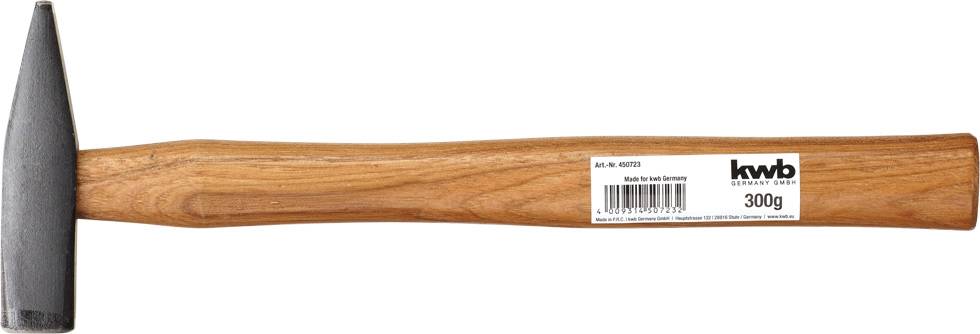 Tesar's kladivo z lesenim ročajem in kovinsko glavo, pri čemer je na ročaju nalepka z blagovno znamko in navedeno težo.