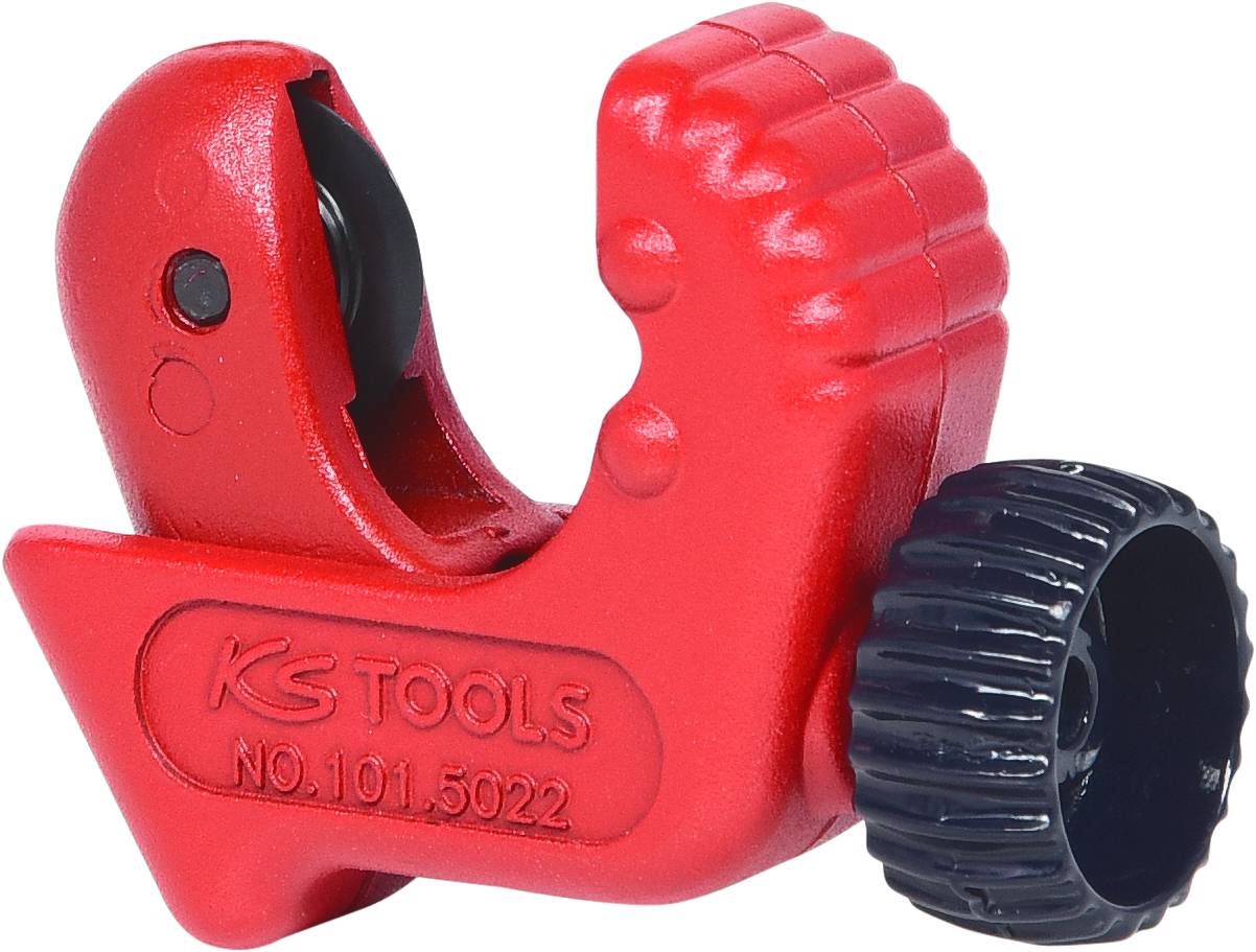 Rezalnik cevi v rdeči in črni barvi, znamke 'KS Tools', modelna številka 101.5022. Uporablja se za natančno rezanje cevi.