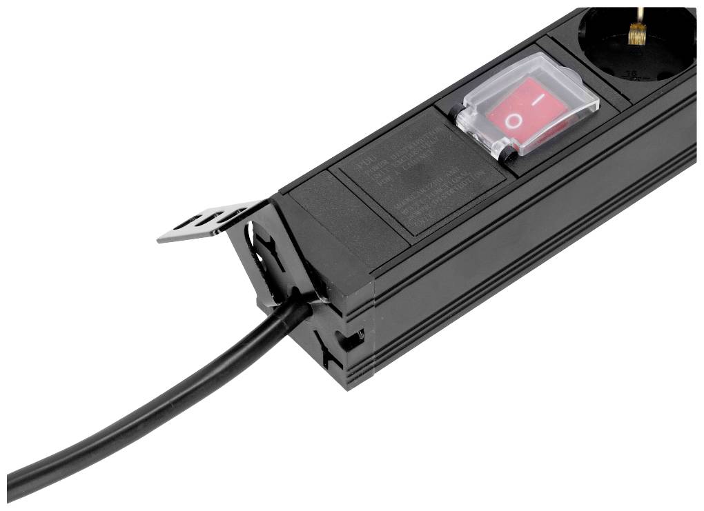 Črna razdelilna letev z rdečim stikalom za vklop/izklop. En kabel je priključen. Prozoren zaščitni pokrov nad stikalom.