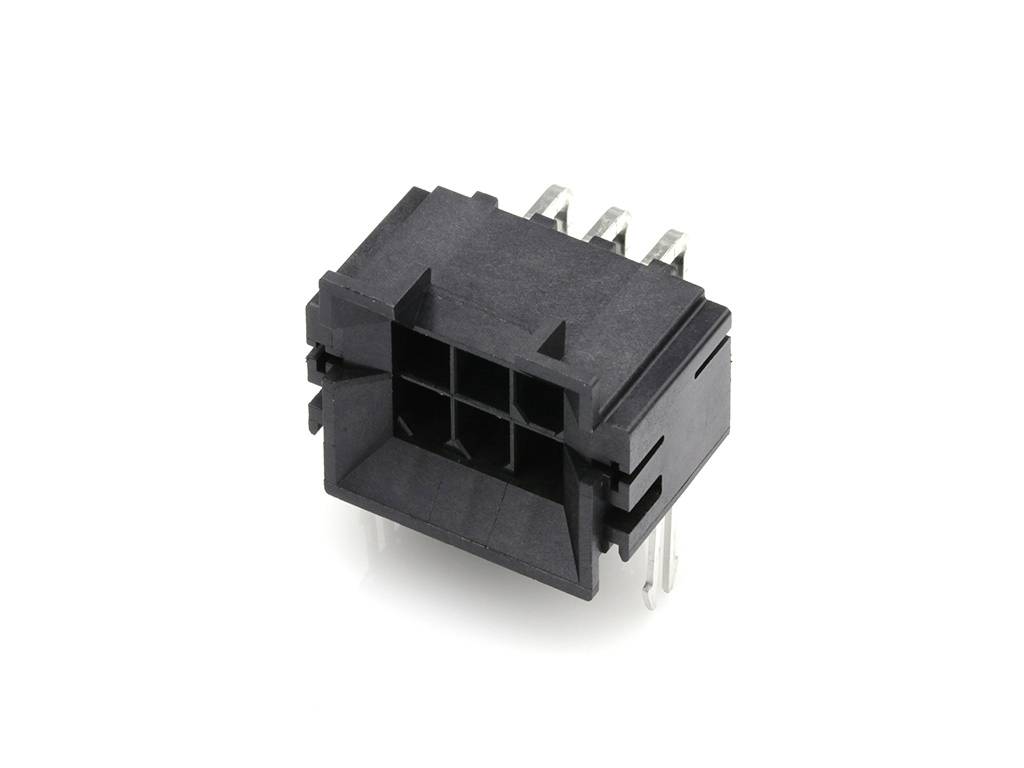 Črn, pravokoten električni priključek z več igli in priključnimi mesti za elektronske aplikacije.