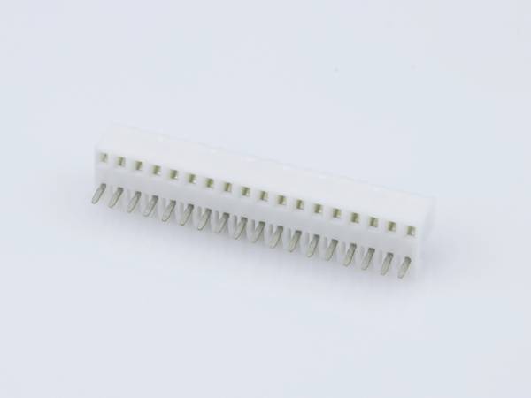 Molex vgradna standardna letev z ženskimi kontrakti 254 Skupno število polov 18 Osnovna mreža: 2.54 mm 22173182 1 kos Tray