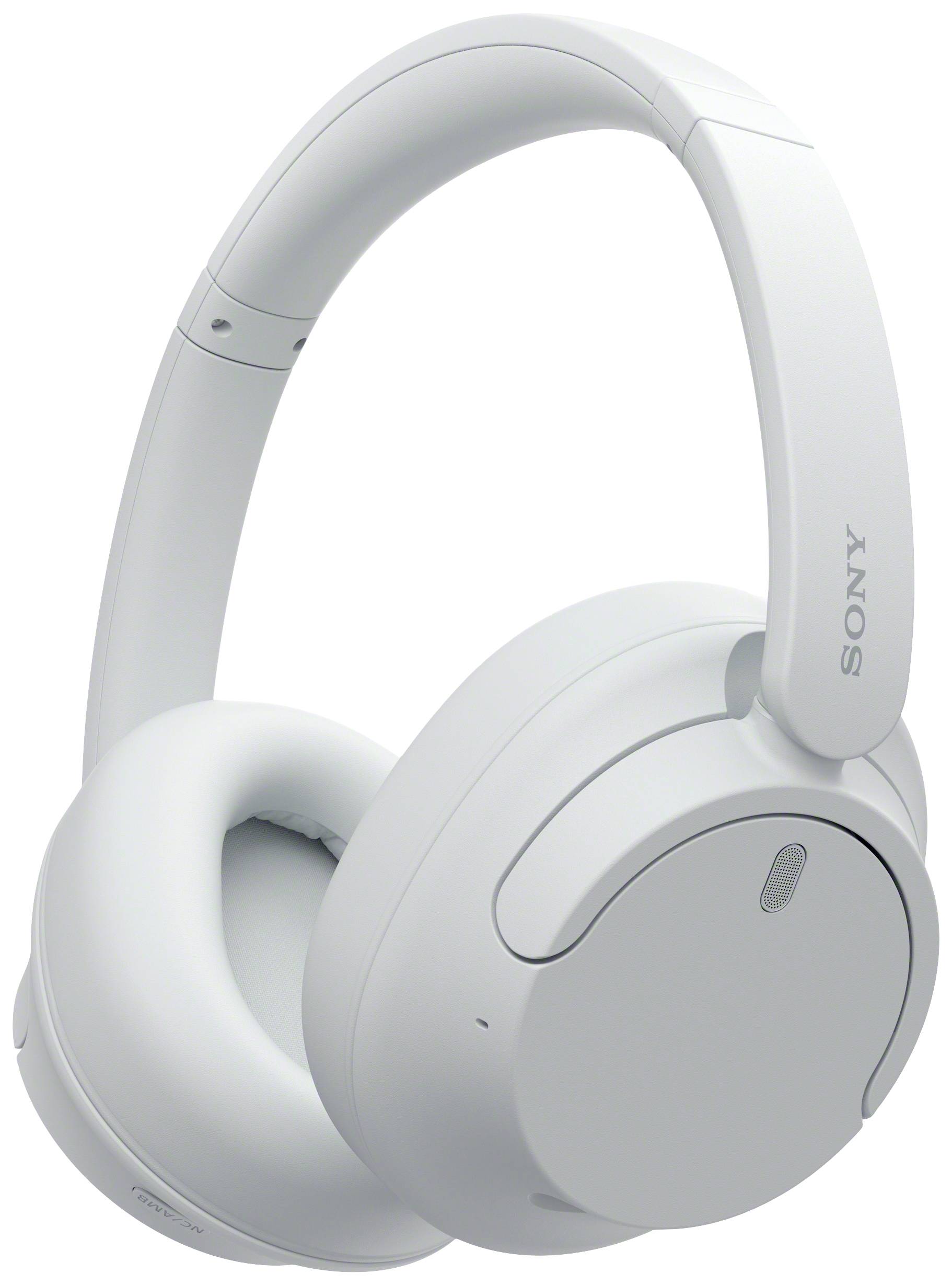 Beli over-ear slušalke z zaprtim dizajnom in mehkimi ušesnimi blazinicami. Logotip 'SONY' komaj opazen na zgornjem delu.