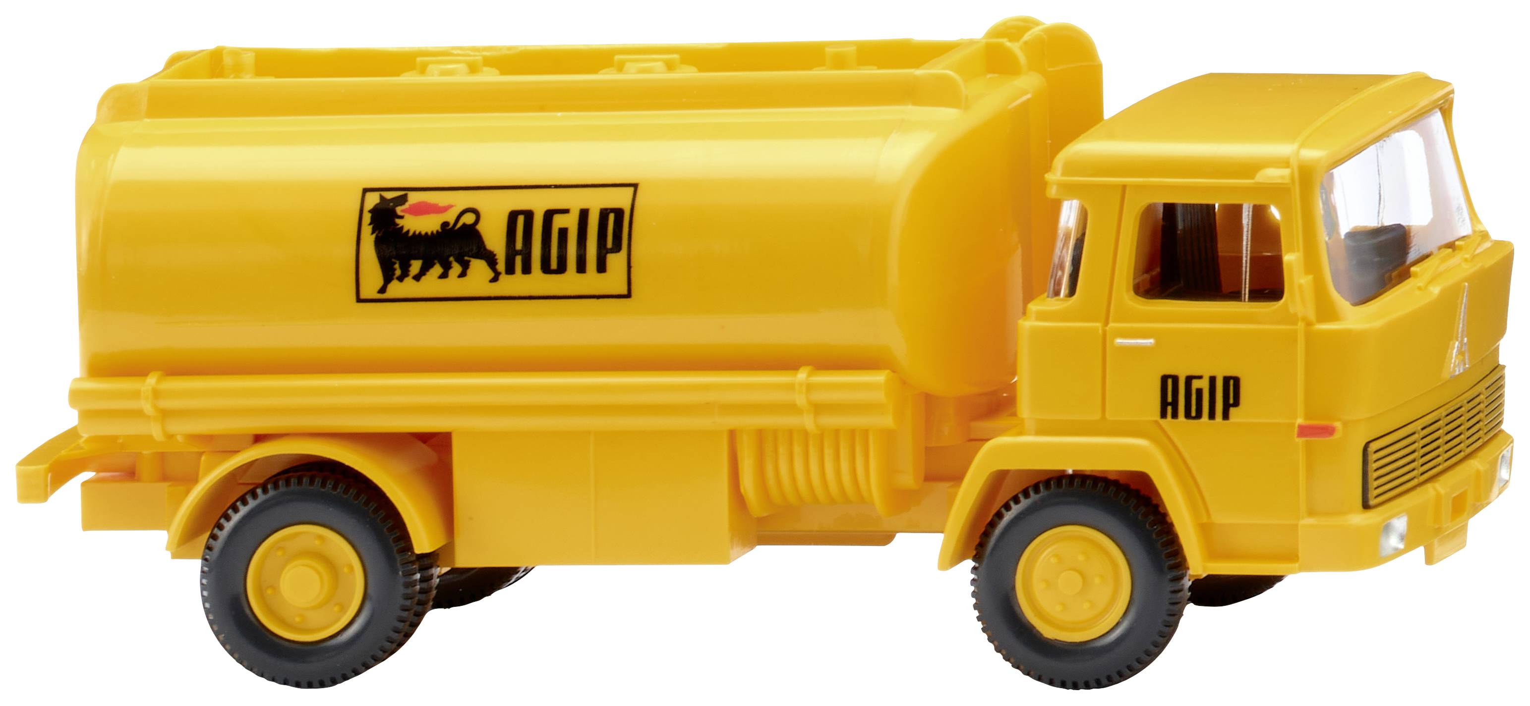 Rumeni tanker z logotipom AGIP na strani, na beli podlagi.