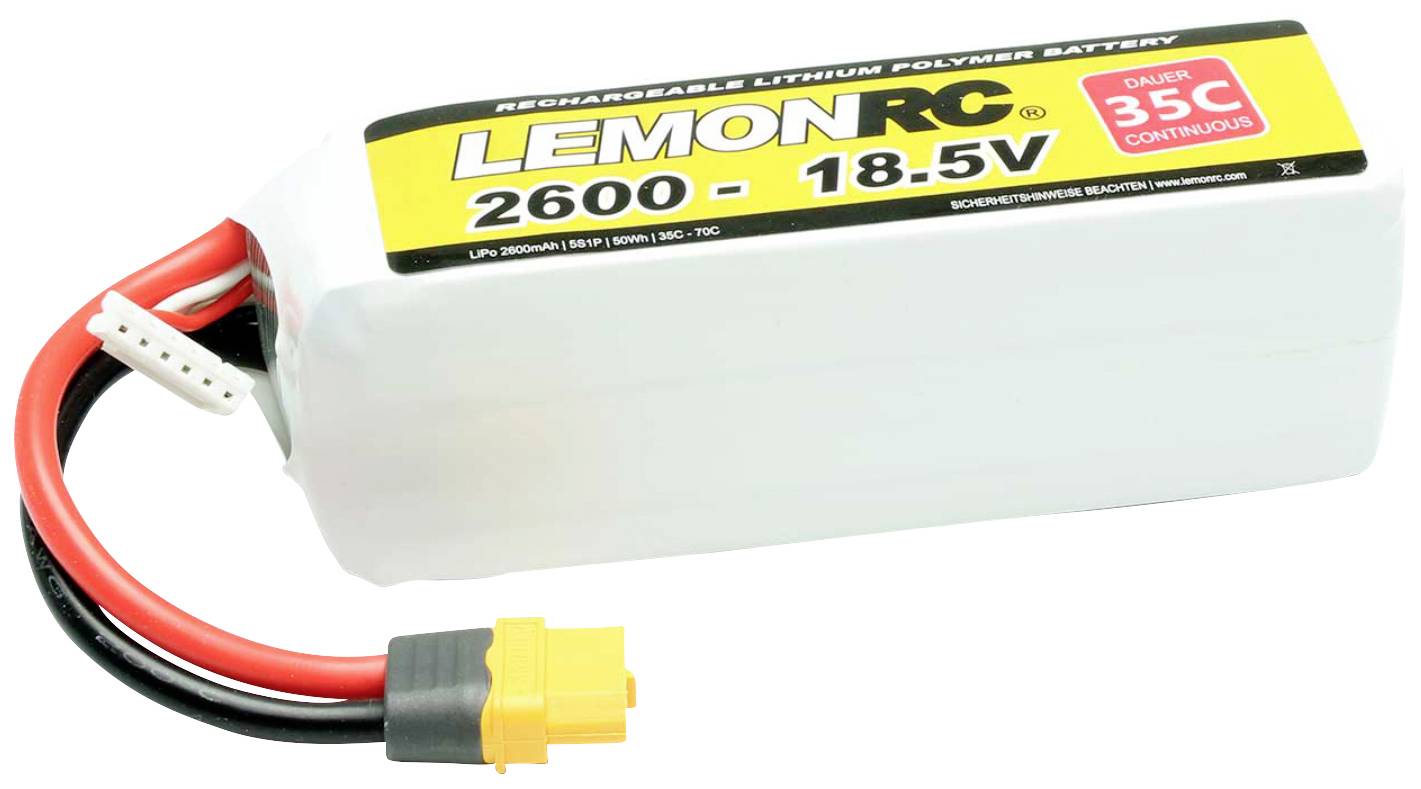 Litij-polimerni akumulator z rumeno nalepko, napis: 'LEMONRC 2600 - 18,5V', rdeči in črni kabli, rumeni vtič.