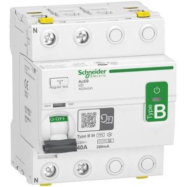 Stikalo Schneider Electric 'Tip B', 40A. Oznake za testni gumb in položaj stikala (VKLOP/IZKLOP). 230V~ in 300mA.