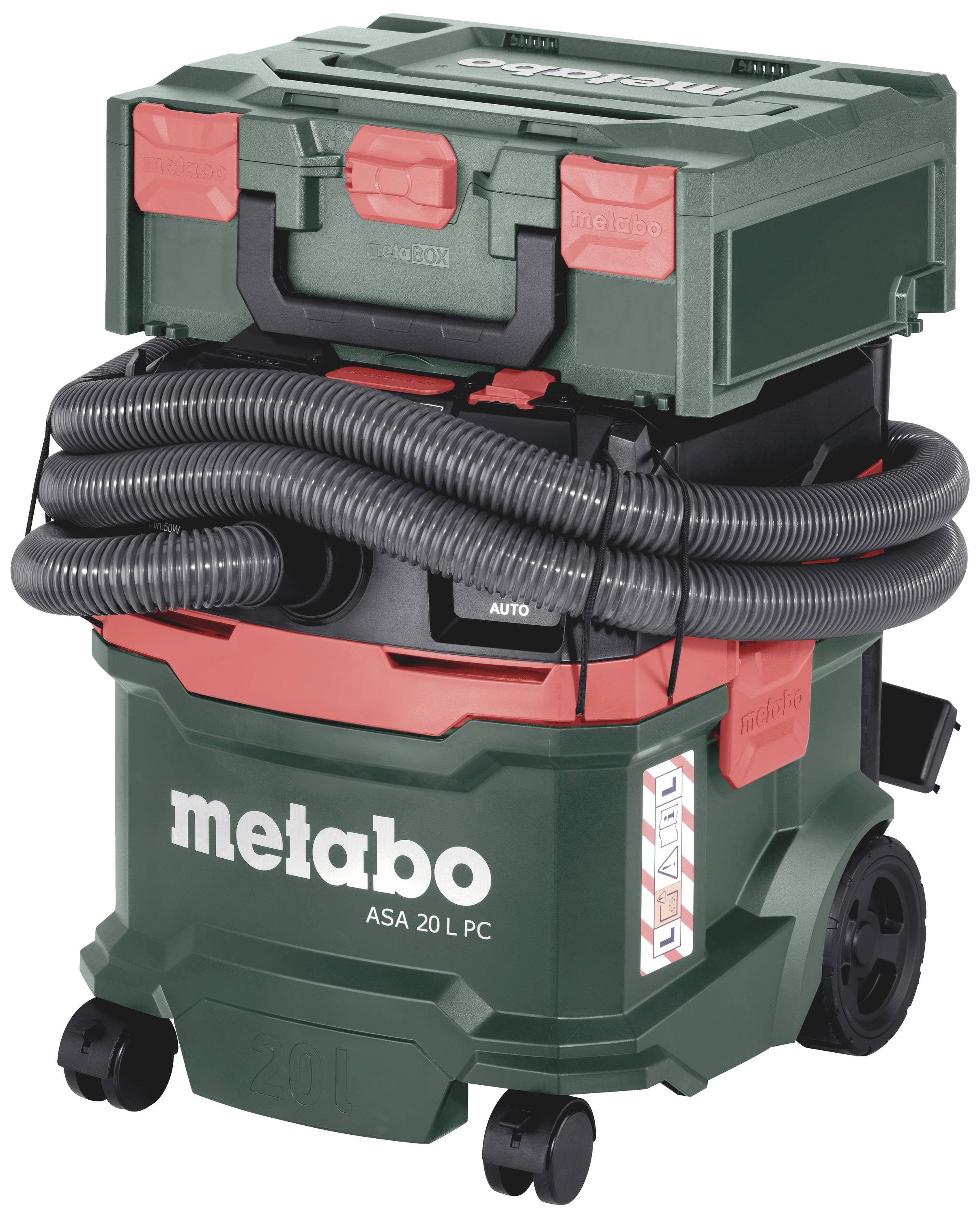 Zelen industrijski sesalnik Metabo z rdečim pokrovom in zvitim cevkom. Model 'ASA 20 L PC'. Mobilen na kolesih.