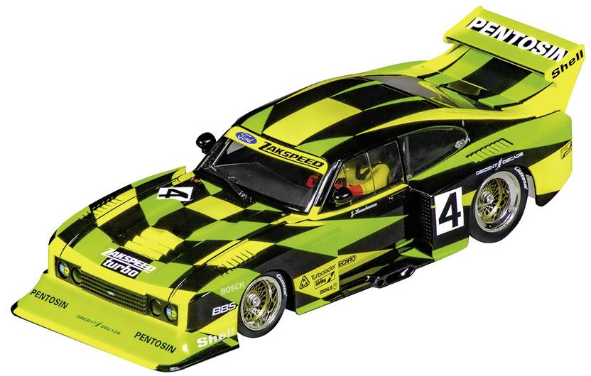 Črno-rumen dirkalnik z številko 4 na strani, športnim dizajnom in napisi kot sta 'Pentosin' in 'Zakspeed'.