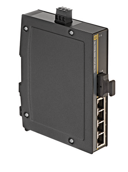 Industrijski usmerjevalnik s štirimi ethernet vrati in robust ohišjem za varne omrežne povezave v industrijskih okoljih.