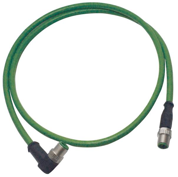Zeleni koaksialni kabel s kovinskimi vtiči na obeh koncih. Eden od koncev je pod kotom za boljšo dostopnost v ozkih prostorih.