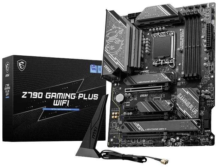 Osnovna plošča MSI Z790 Gaming Plus WIFI z embalažo. Matična plošča z več priključki in črnim dizajnom; vključuje anteno.