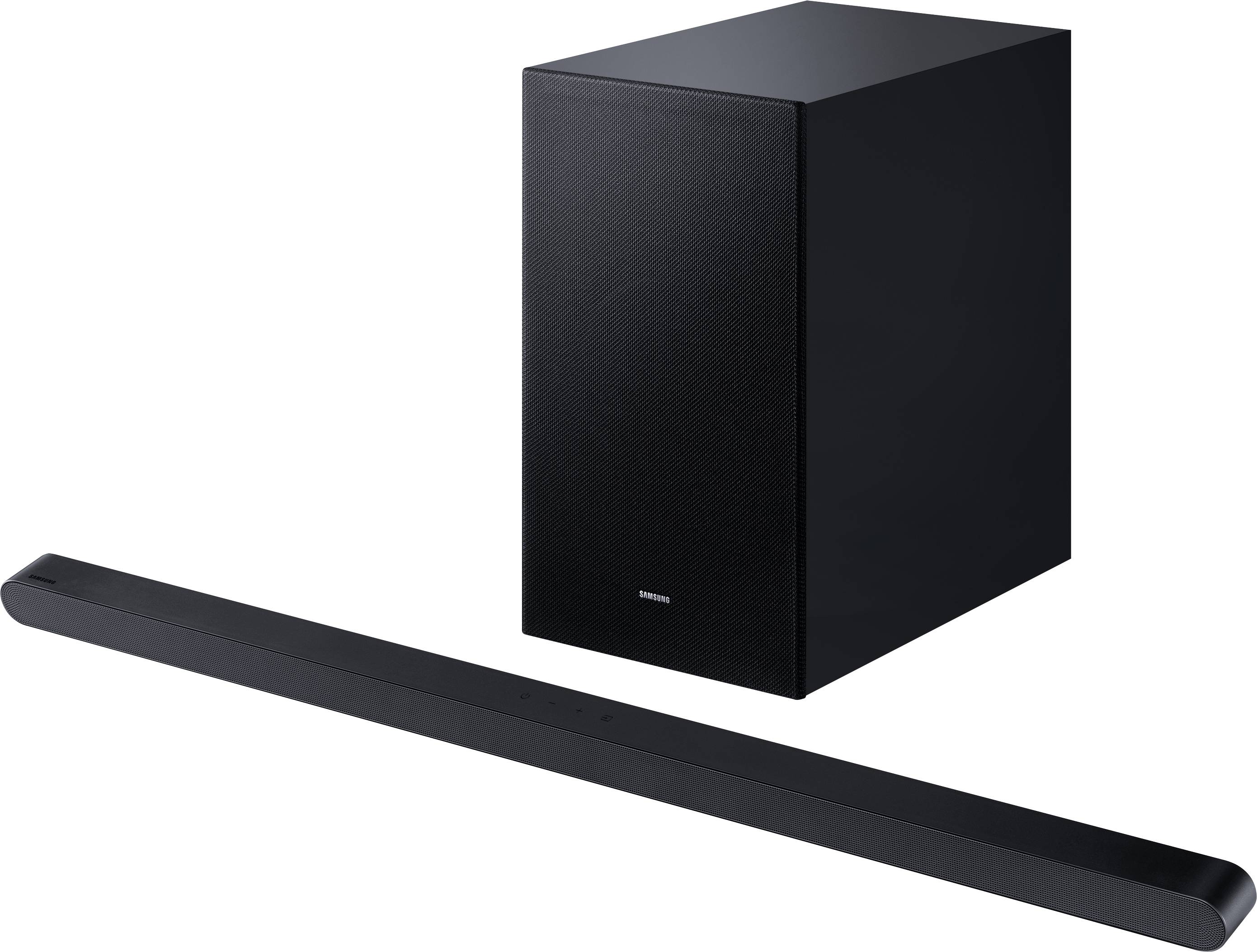 Komplet naprav, ki ga sestavljata črna soundbar in pripadajoč subwoofer, nameščen na beli podlagi.