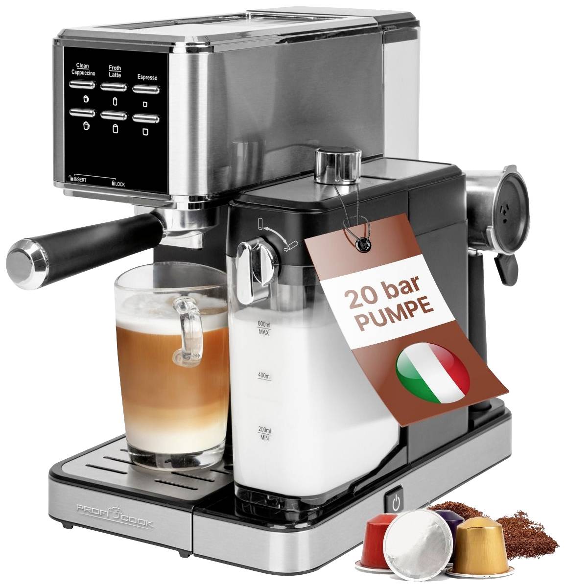 Srebrna espresso kavni aparat z digitalnim zaslonom, pripravljen latte macchiato v steklu, italijanska zastava na nalepki »20-bar črpalke«.