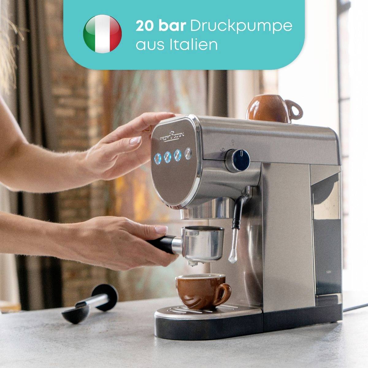 Slika prikazuje espresso aparat, ki ga upravlja oseba. Ikona z italijansko zastavo kaže '20-barno tlačno črpalko iz Italije'.