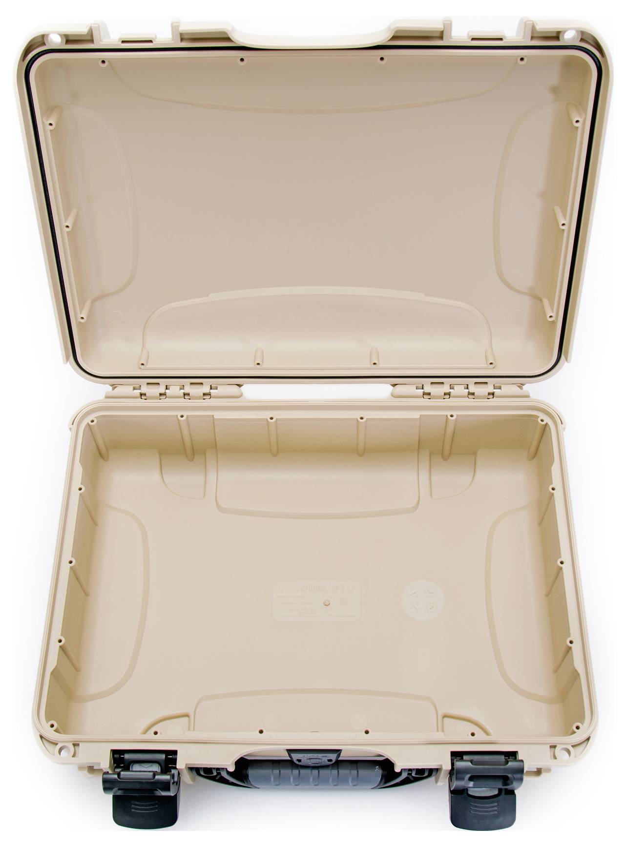Bež trden kovček z odprtim dizajnom, namenjen varni hrambi predmetov, ki odlikuje robustna zasnova.