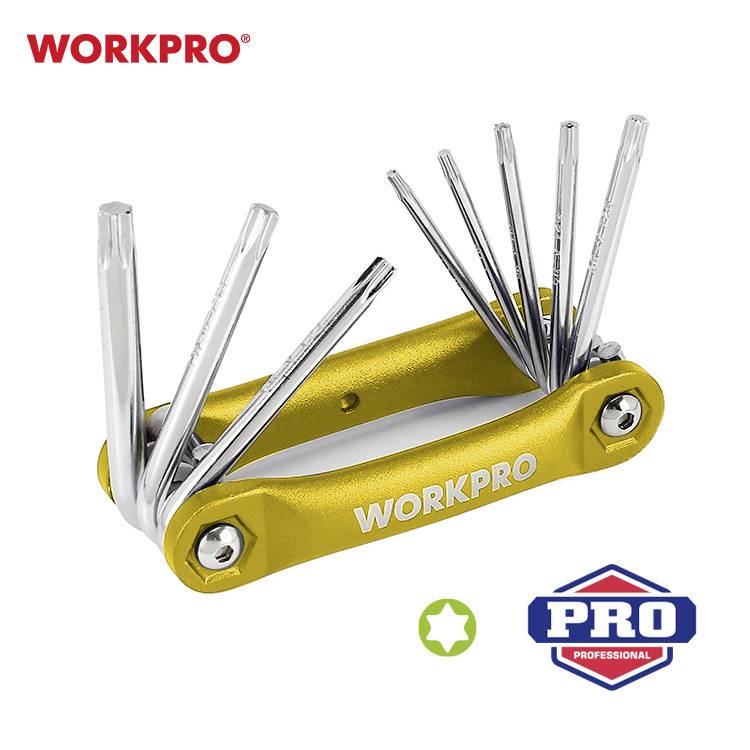 Rumeno večnamensko orodje z več nastavki različnih velikosti, vključno s torx in šestrobi, ob katerem sta logotipa WORKPRO in PRO.