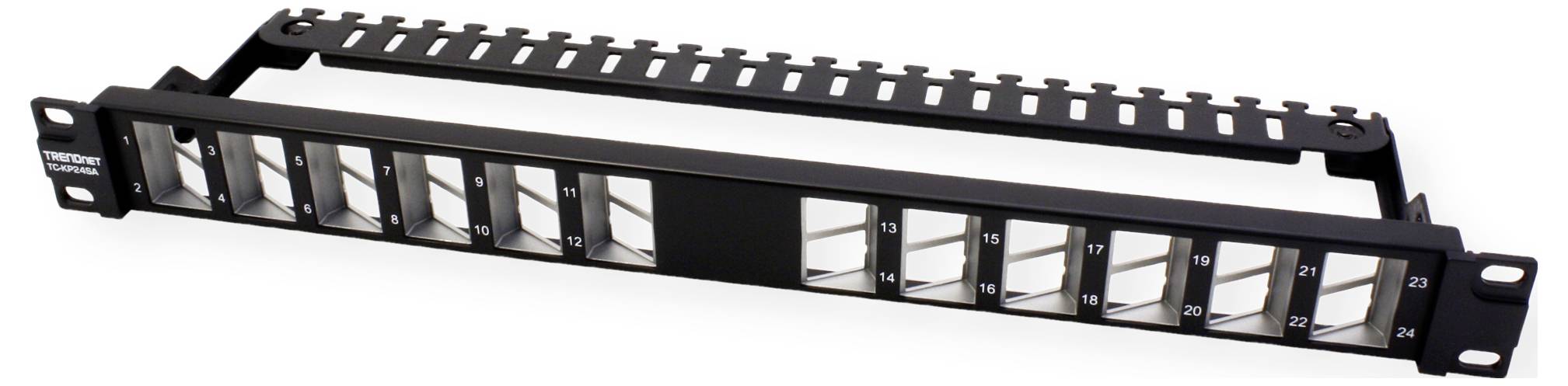 Patch panel s 24 RJ45 priključki za omrežno ožičenje, v črnem kovinskem dizajnu, primeren za strežniške omare.